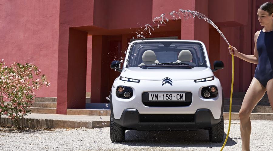  Citroen E-Mehari 2018 года  (фото 10 из 26)